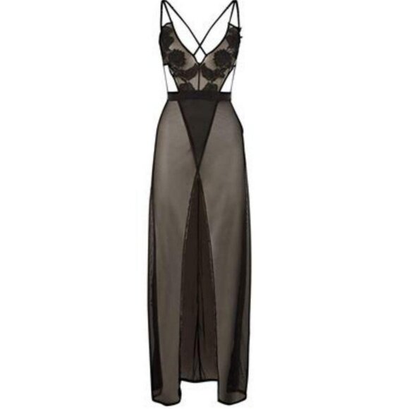 Luxury maxi chemise from Bluebella - Picture 1 of 7